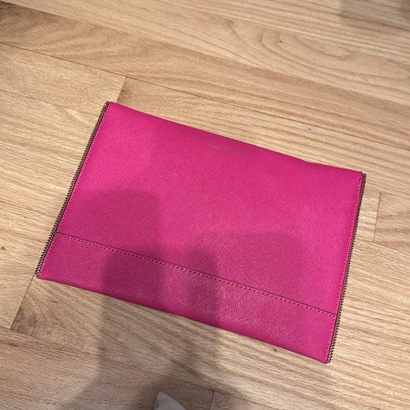 Rebecca Minkoff “Leo” envelope clutch-hot pink - Picture 3 of 4